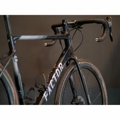 Vélo De Gravel Autre Marque - 56 -VTT électrique semi-rigide Soldes Magasin factor ls noir t occasion recente 3