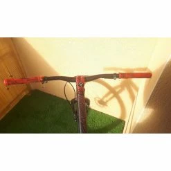 Vélo Urbain Rockrider -VTT électrique semi-rigide Soldes Magasin velo 275 single speed noir et rouge 4