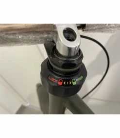 Vélo Hollandais Autre Marque -VTT électrique semi-rigide Soldes Magasin velo neuf femme 3